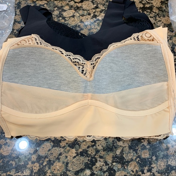 Set of TWO ExSecret bras - Picture 4 of 12